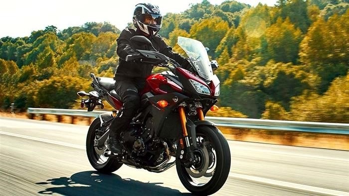 Yamaha MT-09 Tracer – это мотоцикл, выпущенный компанией Yamaha.