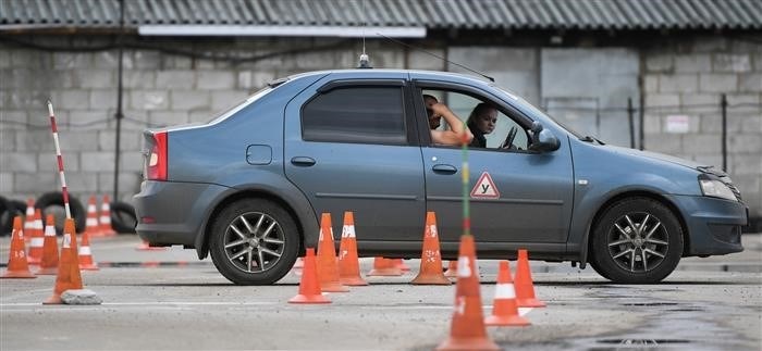 С начала апреля произошли изменения в порядке сдачи экзамена в ГИБДД и получении водительского удостоверения.