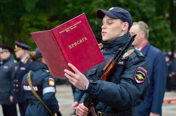 Первый экзамен в Нижегородской академии МВД на присяге в Кремле в Нижнем Новгороде. Фото предоставлено пресс-службой Эсдумы Нижнего Новгорода.