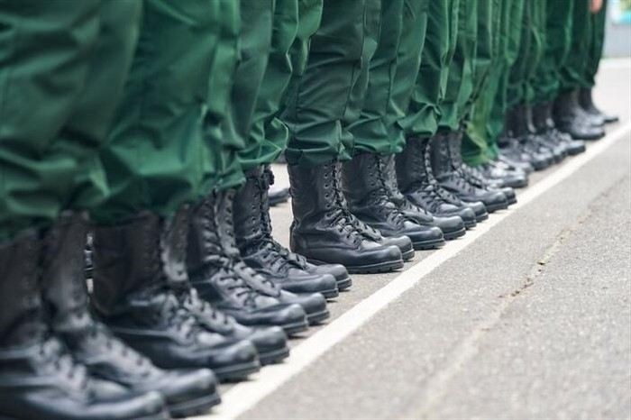 Кто подлежит направлению в войска: возраст, отсрочки и основания для освобождения