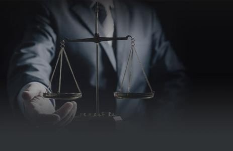 Отзывы доверителей: как правильно оценить репутацию адвоката