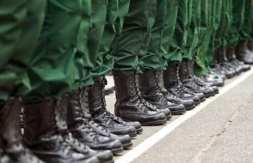 Влияние на комплектование армии: повышение призывного возраста