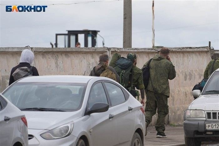 Кто может быть освобожден от военных сборов по семейным обстоятельствам