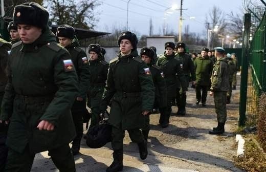 Как увеличение срока службы в армии затронет молодежь?