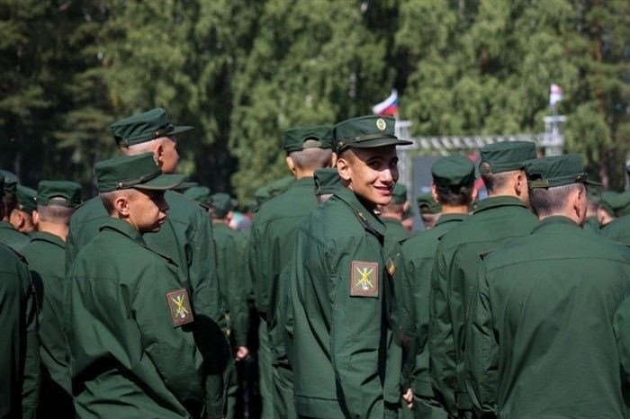 Что брать и чего не брать в рюкзак солдату-срочнику в 2025 году