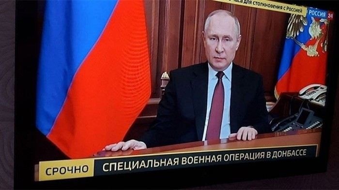 Какие международные реакции вызвал указ о военном положении?